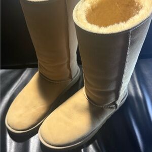 UGG Tan Winter Boots with Cozy Design